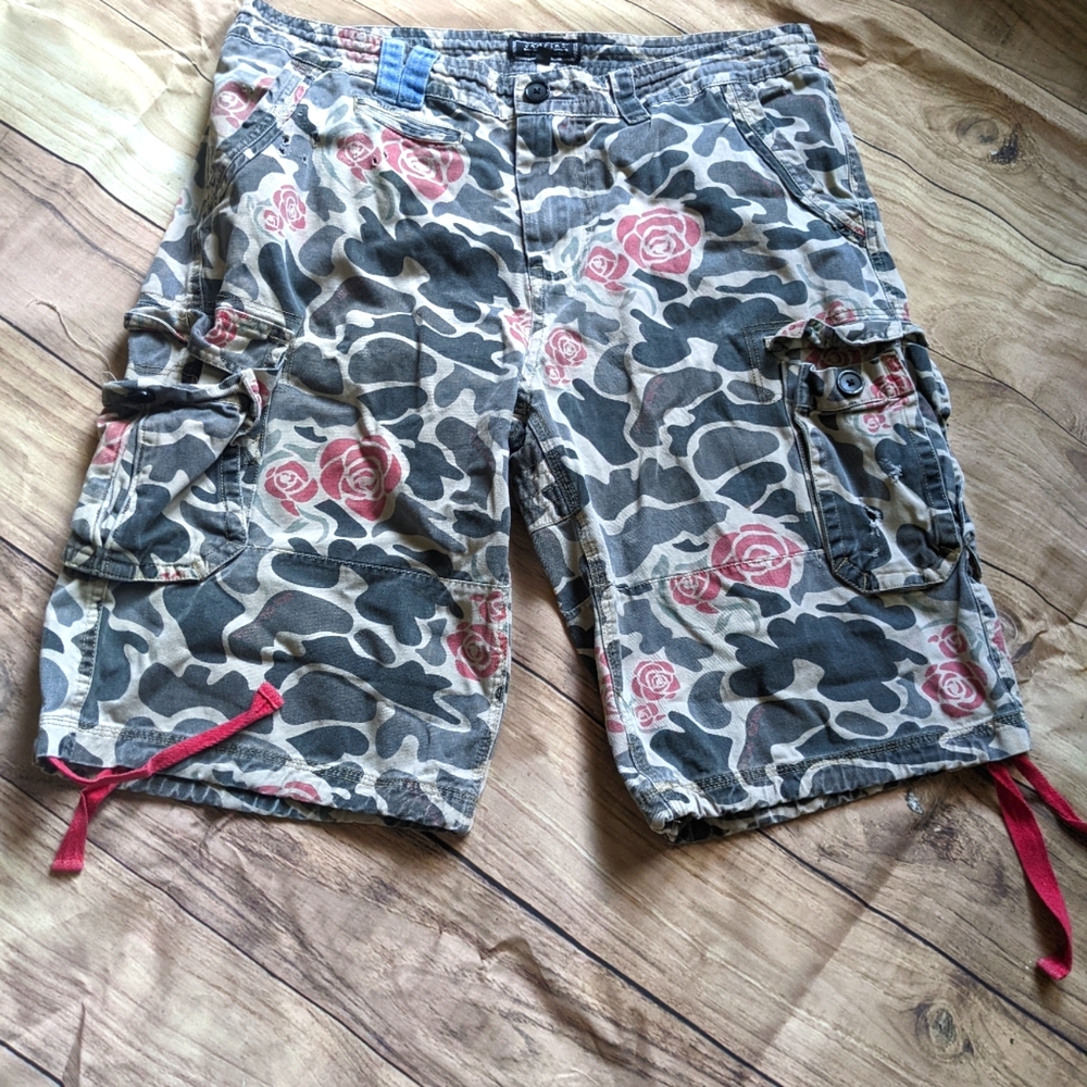 Men's vintage Jim Jones vampire shorts " we own the night "size 40